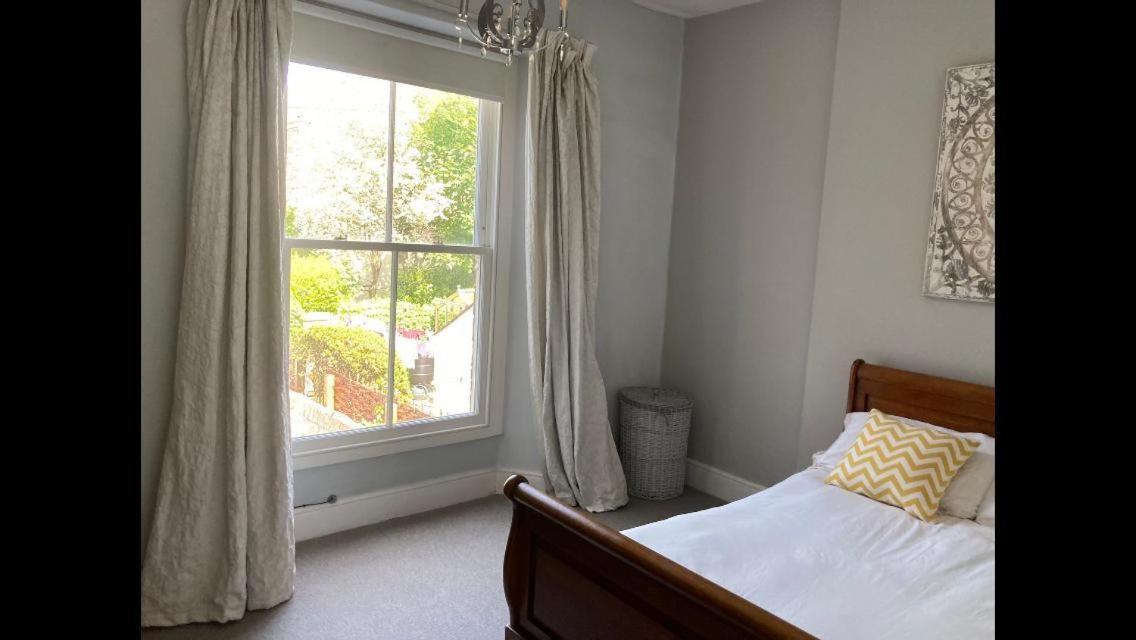 Central Truro! Large Double Room In Victorian Property ภายนอก รูปภาพ