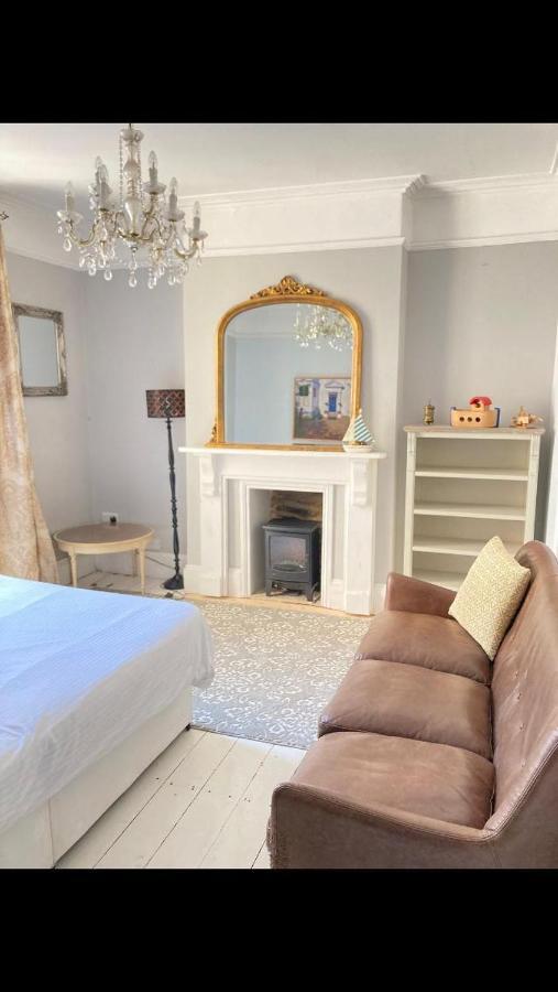 Central Truro! Large Double Room In Victorian Property ภายนอก รูปภาพ